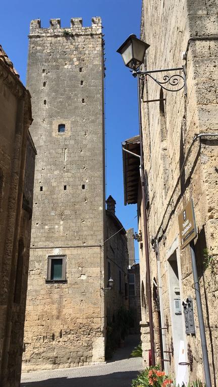 Вилла Palazzo Castelleschi Тарквиния Экстерьер фото