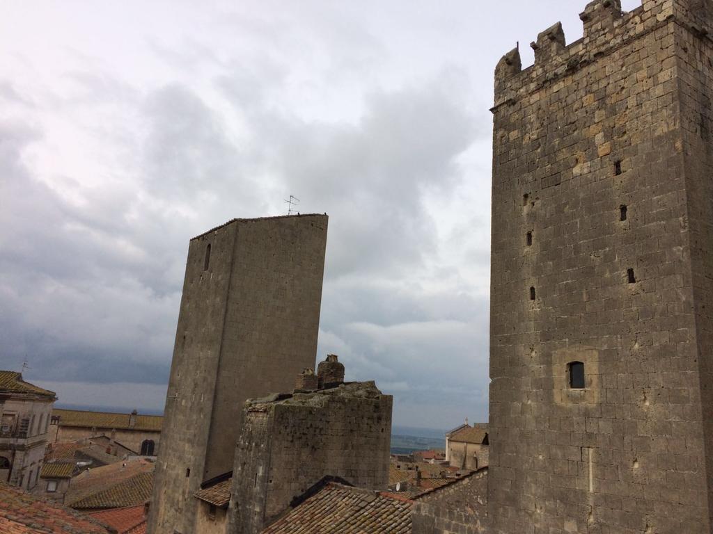 Вилла Palazzo Castelleschi Тарквиния Экстерьер фото