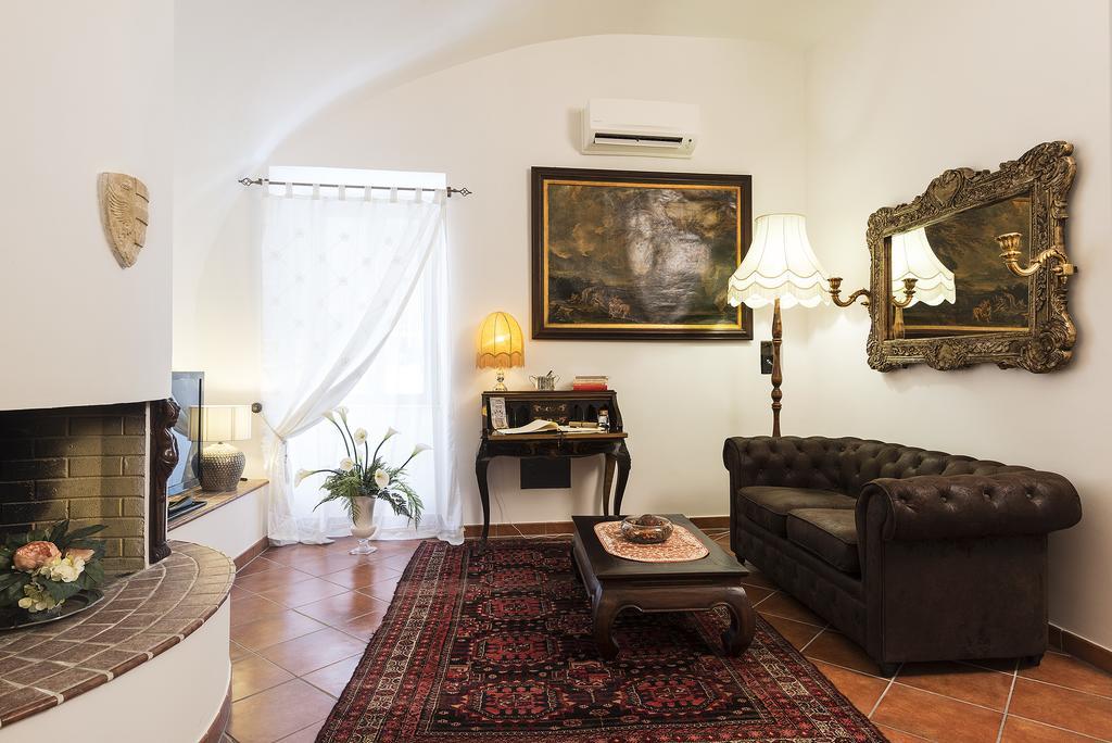 Вилла Palazzo Castelleschi Тарквиния Экстерьер фото